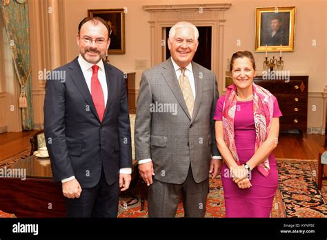 U S Secretary Of State Rex Tillerson Poses For A Photo With Mexican