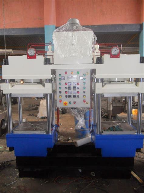 Hydraulic Rubber Compression Molding Press At Rs Rubber Vacuum