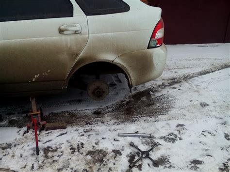Замена подшипника задней ступицы — Lada Приора хэтчбек, 1,6 л, 2010 ...