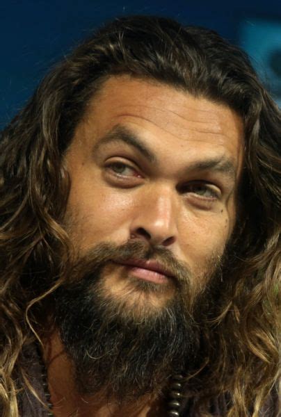 Así Lucía Jason Momoa Como Baywatch Lejos Del Pelo Largo Y Las Rastas