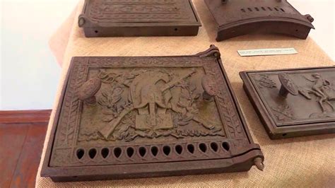 Изделия из литого чугуна 19-20 веков представлены в краеведческом музее ...