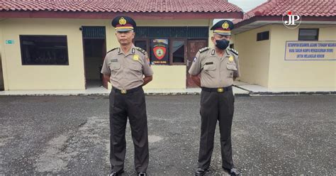 Berdedikasi Tinggi 2 Anggota Polres Blora Terima Kenaikan Pangkat