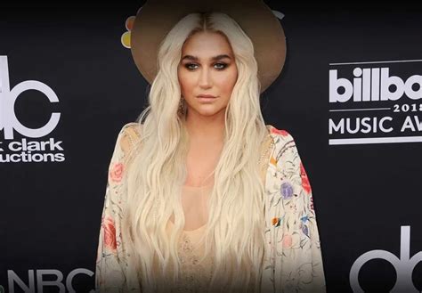 Kesha Hot And Sexy Bikini Pictures Woophy