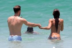 Izabel Goulart Bikini Candids At A Beach In Rio De Janeiro Mq Phun Org Forum