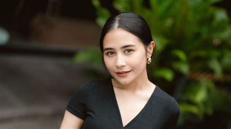 Prilly Latuconsina Tanggapi Isu Kedekatannya Dengan Dikta Hingga