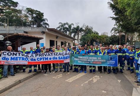 Funcion Rios Da Sabesp Aprovam Ades O Greve Contra Privatiza O No