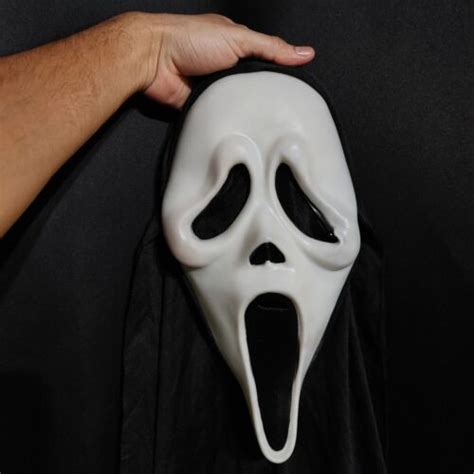 scream ghostface mask, TD. Scream 4 RESHOOT, Glow! | #4577019514