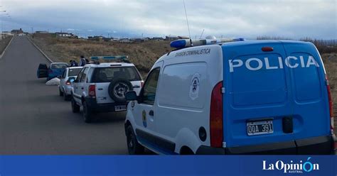 La Policía recuperó un automóvil que había sido robado La Opinión Austral