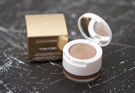 Пин на доске make-up products