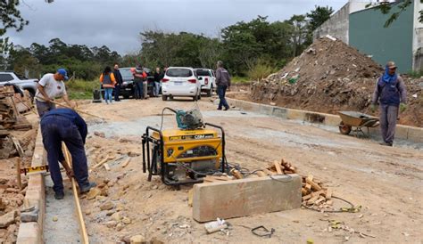 Obras De Drenagem E Pavimentação Avançam Na Estrada Rikio Suenaga