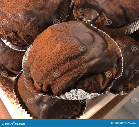 Chocolate Bun Immagine Stock Immagine Di Cioccolato 160629137