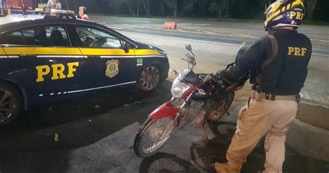 PRF recupera moto adulterada no município de Serra ES Polícia