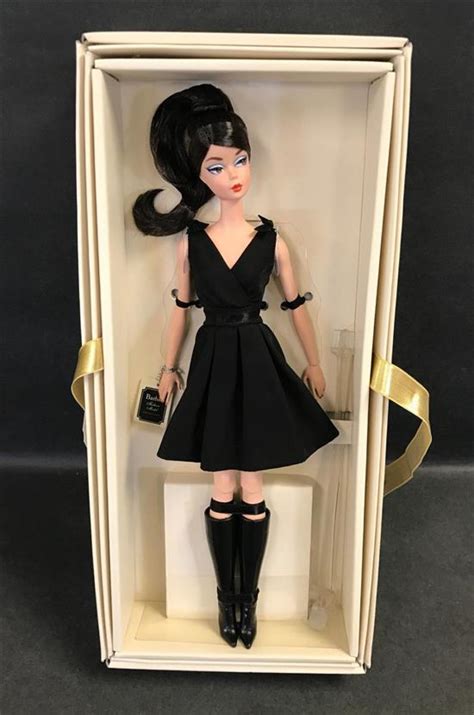 Lot Silkstone Barbie Gold Label Collection Classic Black Dress Nrfb