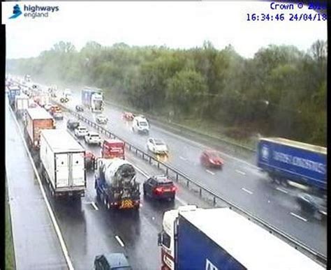 Delays Of An Hour On M60 And Queues On M61 And M62 After Lorry Crash