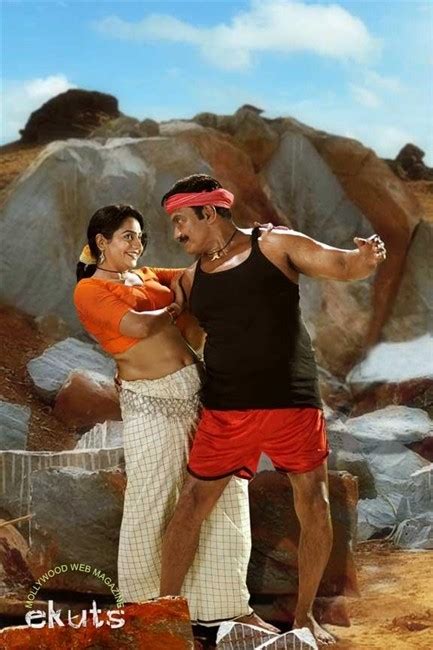 Mallu Aunty Actress Lakshmi Sharma Hot Navel And Cleavage Show With Bheeman Raghu In Malayalam