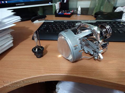 Ремонт фары с помощью ремкомплекта Фольксваген