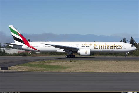 Boeing 777 300er Emirates Aviation Photo 3934699