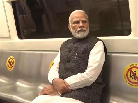 Pm Modi Travels By Metro To Attend Delhi University Event