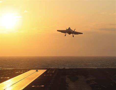 US Navy F-35C carrier qualifications aboard USS Abraham Lincoln CVN-72 ...