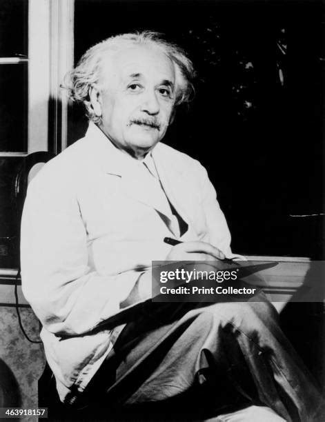 Albert Einstein Photos and Premium High Res Pictures - Getty Images