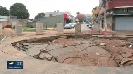 Cratera Assusta Moradores De Sete Lagoas MG1 G1