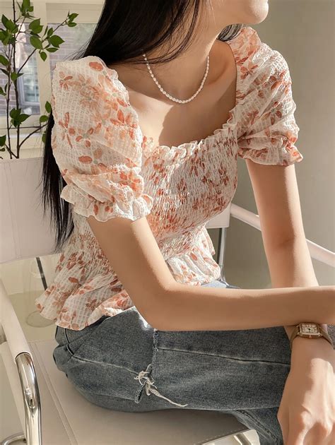 Dazy Floral Print Square Neck Puff Sleeve Frill Trim Shirred Peplum