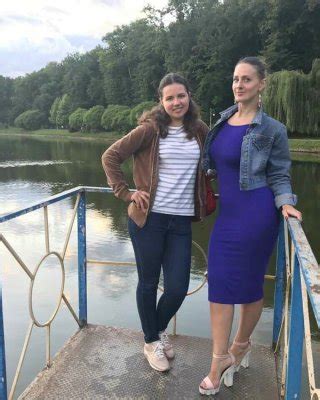 Busty Russian Porn Pics PICTOA