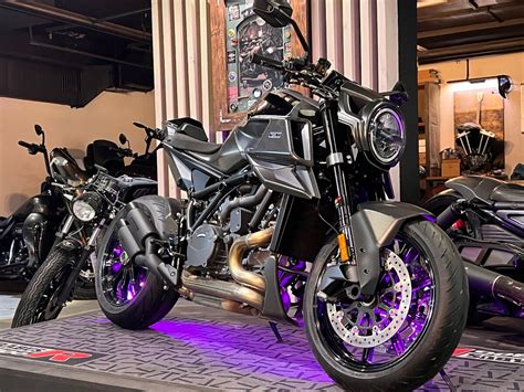 Купить б у KTM 1290 Super Duke R Evo инжектор 6 передач в Москве чёрный naked bike 2024 года на