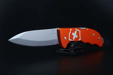 Victorinox - купить швейцарские ножи Викторинокс в интернет-магазине ...