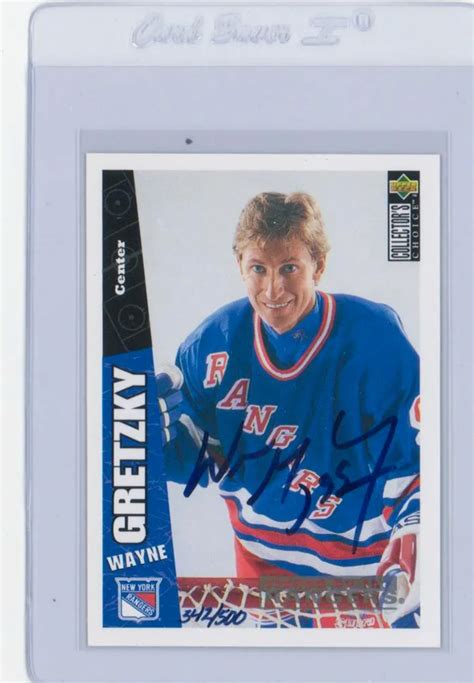 Wayne Gretzky Signed Upper Deck Authenticated Card