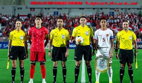 Wasit Shaun Evans Disanjung Usai Pimpin Laga Timnas Indonesia U Vs