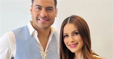 Cynthia Y Carlos Rivera Presentan A Le N Con Tierna Foto