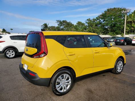 New 2020 Kia Soul Lx