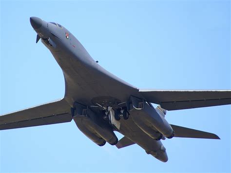 B1 Bomber Wallpaper - WallpaperSafari