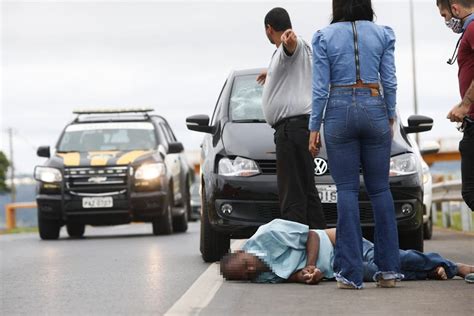 Atropelamento perto de passarela trava trânsito na BR 020 nesta quarta