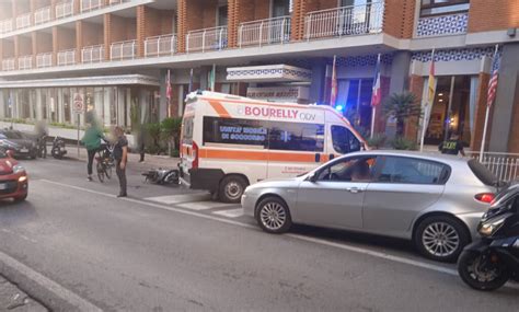 Sorrento Ancora Un Incidente Stradale In Via Degli Aranci Coinvolto