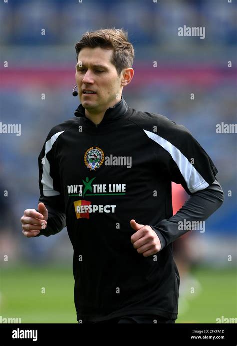 Neil Davies Premier League Hi Res Stock Photography And Images Alamy