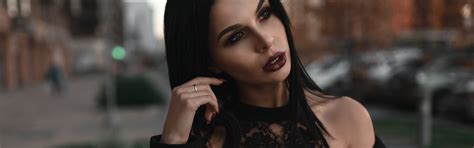 Скачать обои girl Model long hair dress photo lips face brunette раздел девушки в