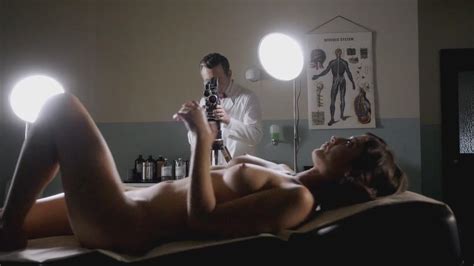 Lizzy Caplan Nuda Anni In Masters Of Sex