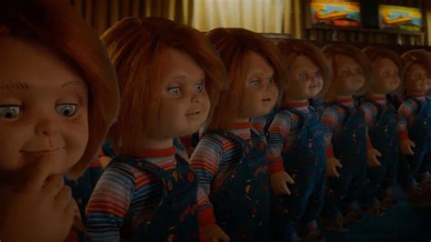 Chucky estreia da 2ª temporada foi do sangue ao sarcasmo Mix de Séries