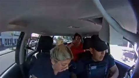 Video Dos Policías Le Salvaron La Vida A Una Beba En San Miguel Punto De Noticias