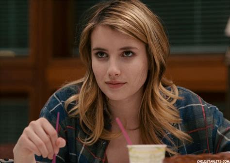 Hot Emma Roberts Celebrities Corner