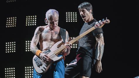Live Review Red Hot Chili Peppers Post Malone Sydney Guitar World