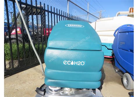 Hire 2014 Tennant 5700xp Walk Behind Floor Scrubber In Listed On