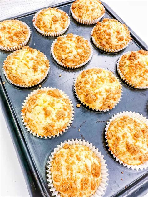 Cinnamon Streusel Muffins The Picky Eater