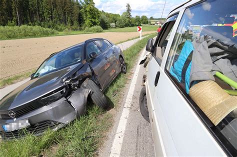 Fotos Unfall Auf St2091 Bei Lohkirchen Am Donnerstag 2 Mai