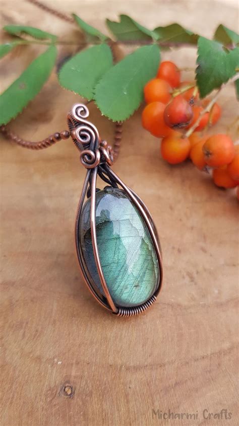 Flashy Green Labradorite Pendant Necklace Copper Wire Wrap Gemstone