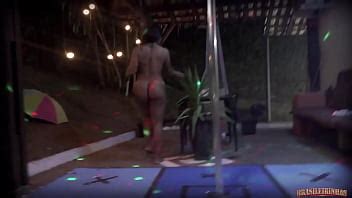 La Puta Ana Julia Baila En El Table XVIDEOS
