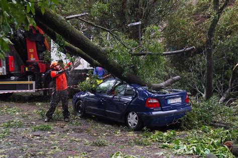 Kirk Llega A Galicia Rachas De Viento De Km H Carreteras