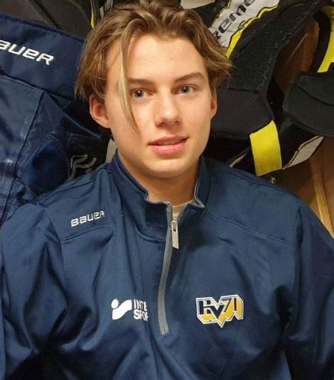 Pin By Madeleine Hibberd On Connor Bedard In 2023 Hot Hockey Boy Hockey Wife Connor